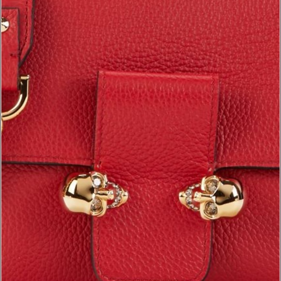 Alexander McQueen crossbody red skull bag - Picture 6 of 7